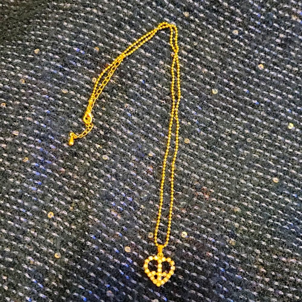 Ladies diamond inspired necklace